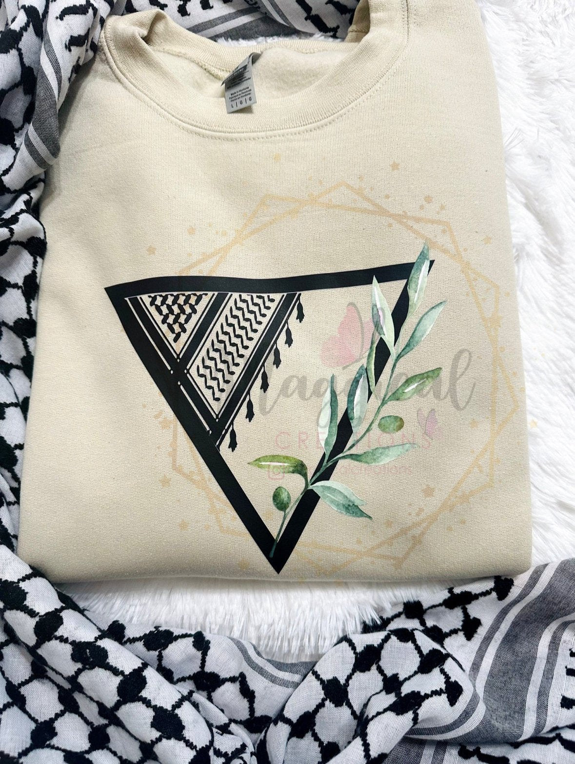 Triangle Kuffiyah Olive branch T-shirt