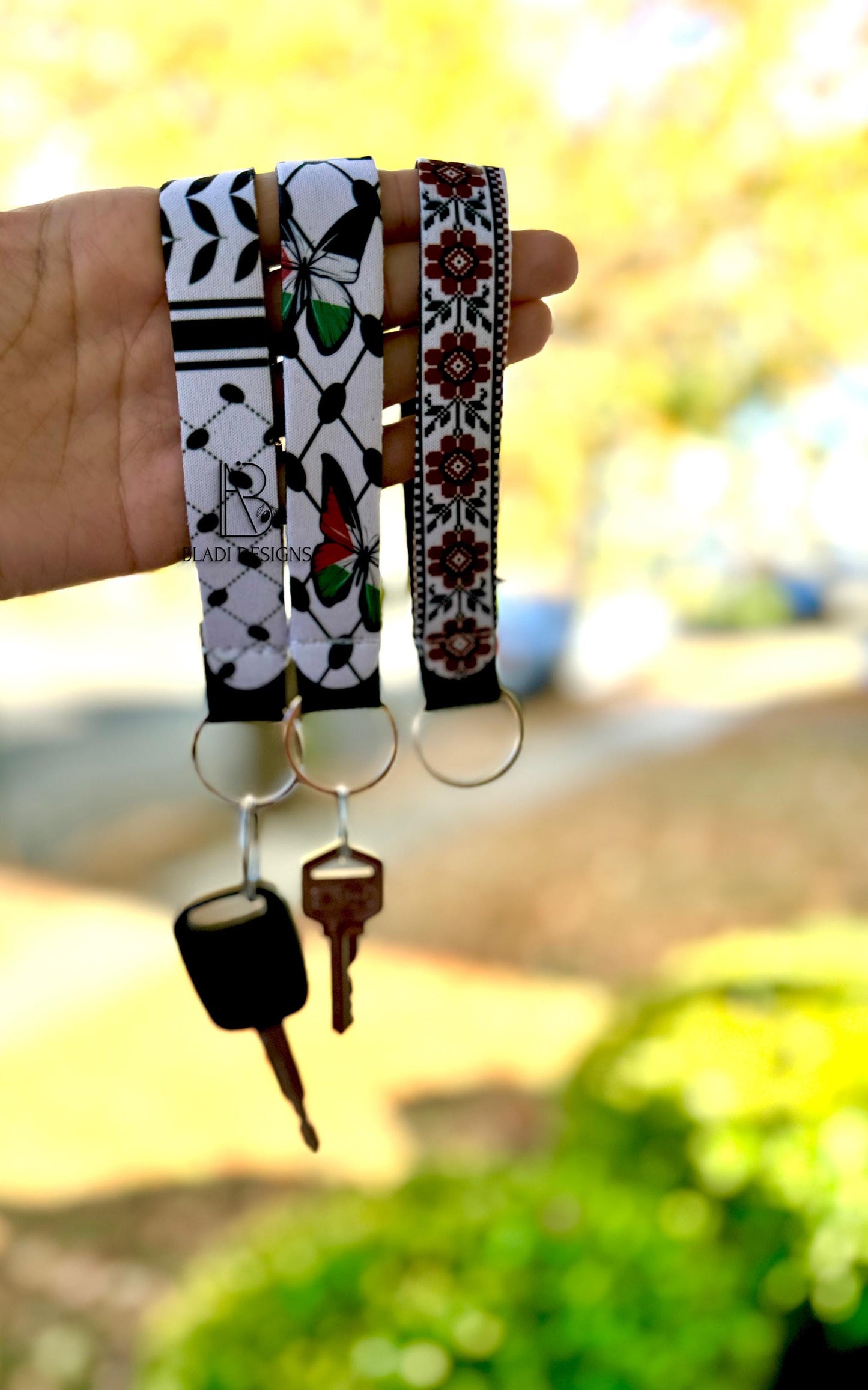 Palestine Wristlet Keychain (Kuffiyah Butterfly)