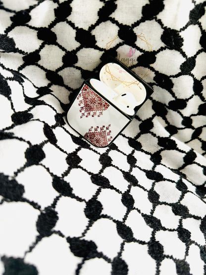 Tatreez Airpod Case